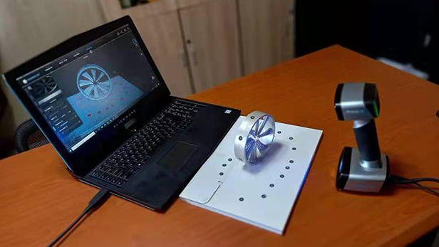 Skaner 3D EinScan HX