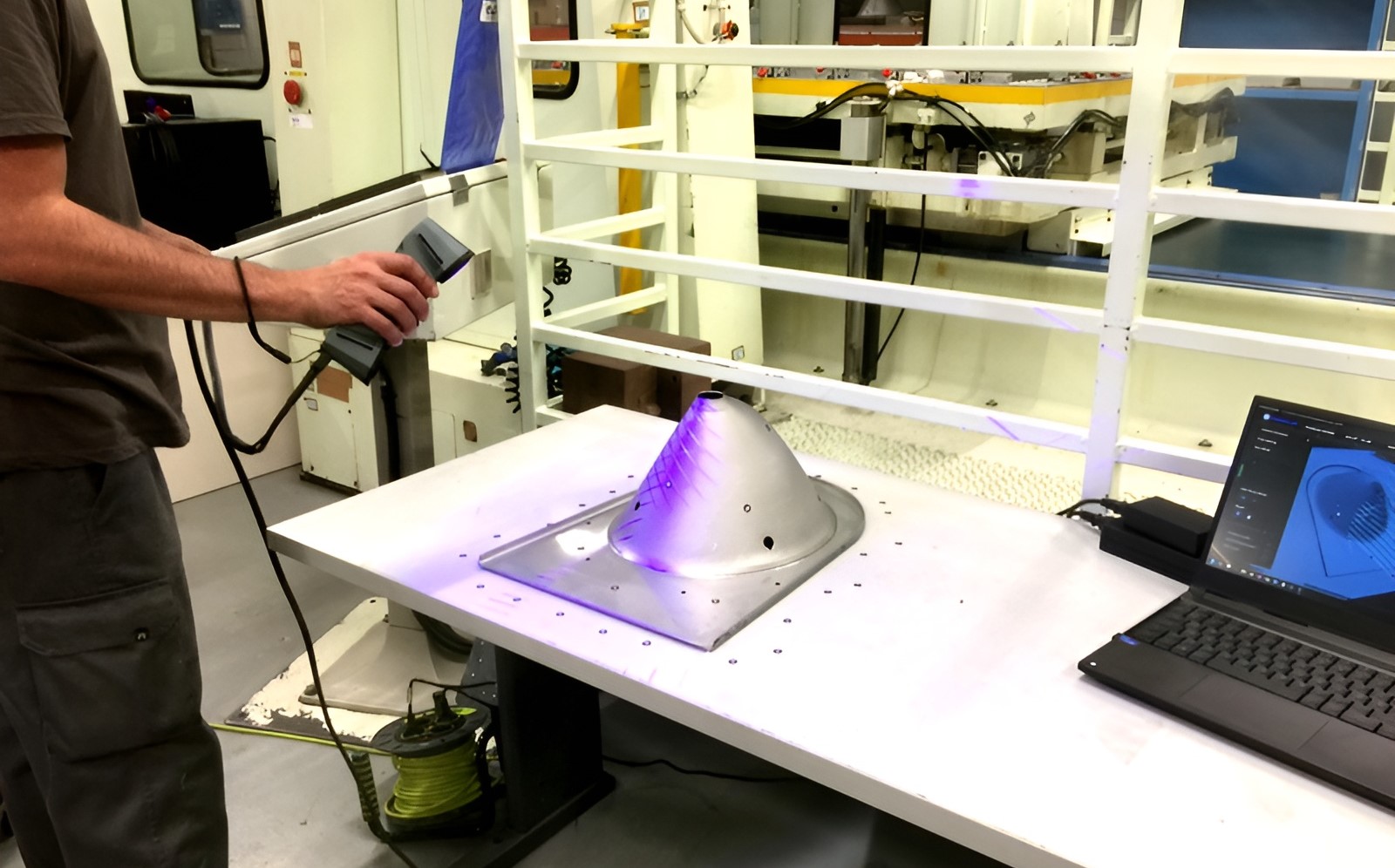 FreeScan Combo skanowanie 3D blachy